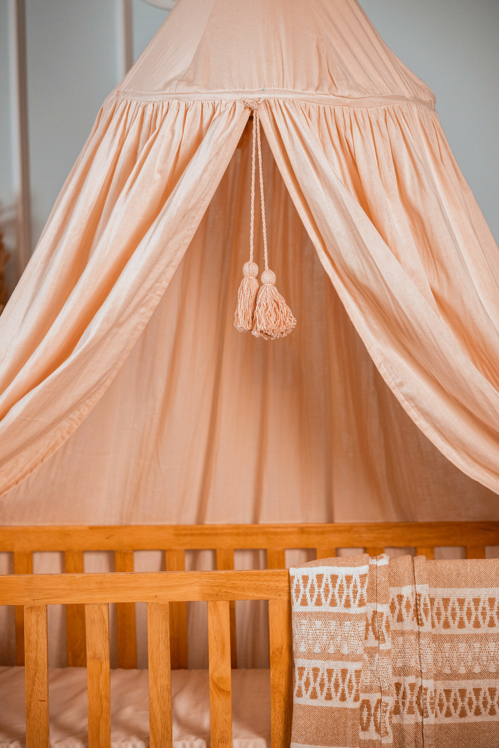 Canopy bed | double organic cotton muslin | L'Aurore Pompons - Image 3